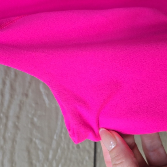 Torrid Low-Impact Wireless Strappy Back Active Sports Bra Pink Glow 3x - Picture 7 of 12